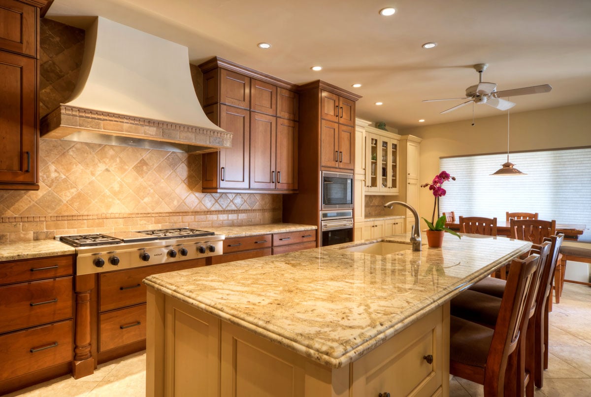Central-Phoenix-Traditional-Kitchen-Ripp-Island-Seating