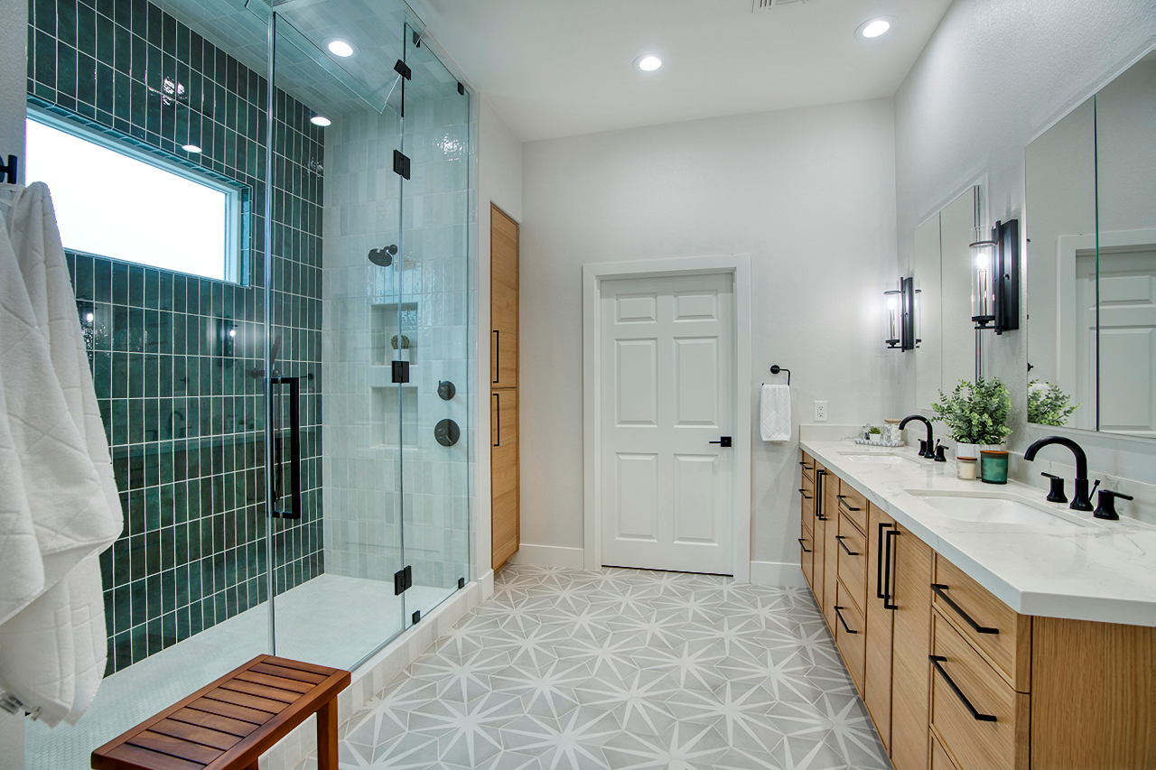 During bathroom remodeling in Scottsdale, AZ, homeowners can opt for updating their plumbing system.