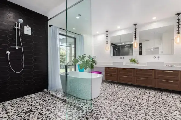 McCormick-Ranch-Contemporary-Bathroom-Walk-In-Shower-Entrance-opt